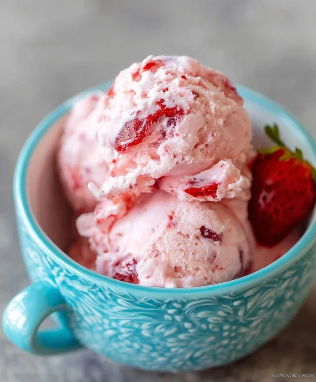 Homemade Strawberry Ice Cream