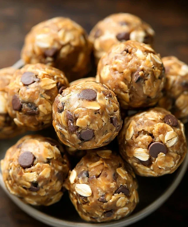 No-Bake Peanut Butter Energy Bites